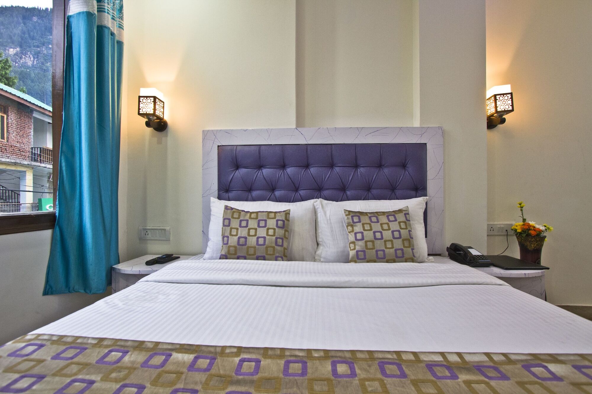 Hotel Rock Sea Manāli Buitenkant foto